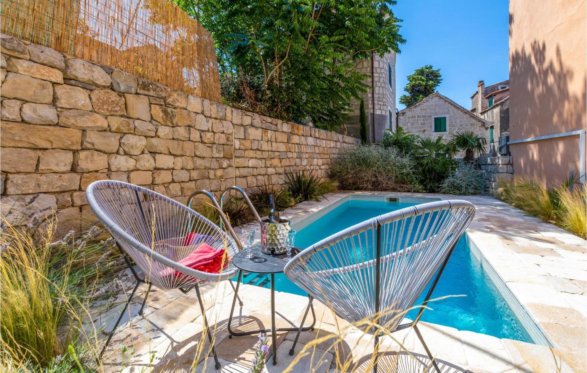 Stunning Home In Split With Outdoor Swimming Pool Exterior foto